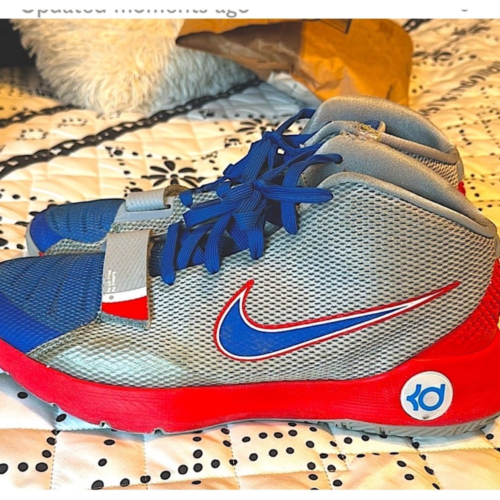 Nike KD Trey 5 III in gray blue and red size 11.5